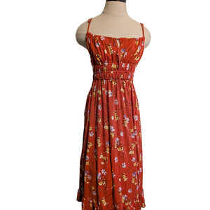 live‎ to be spoiled red floral dress milkmaid rayon blend size s